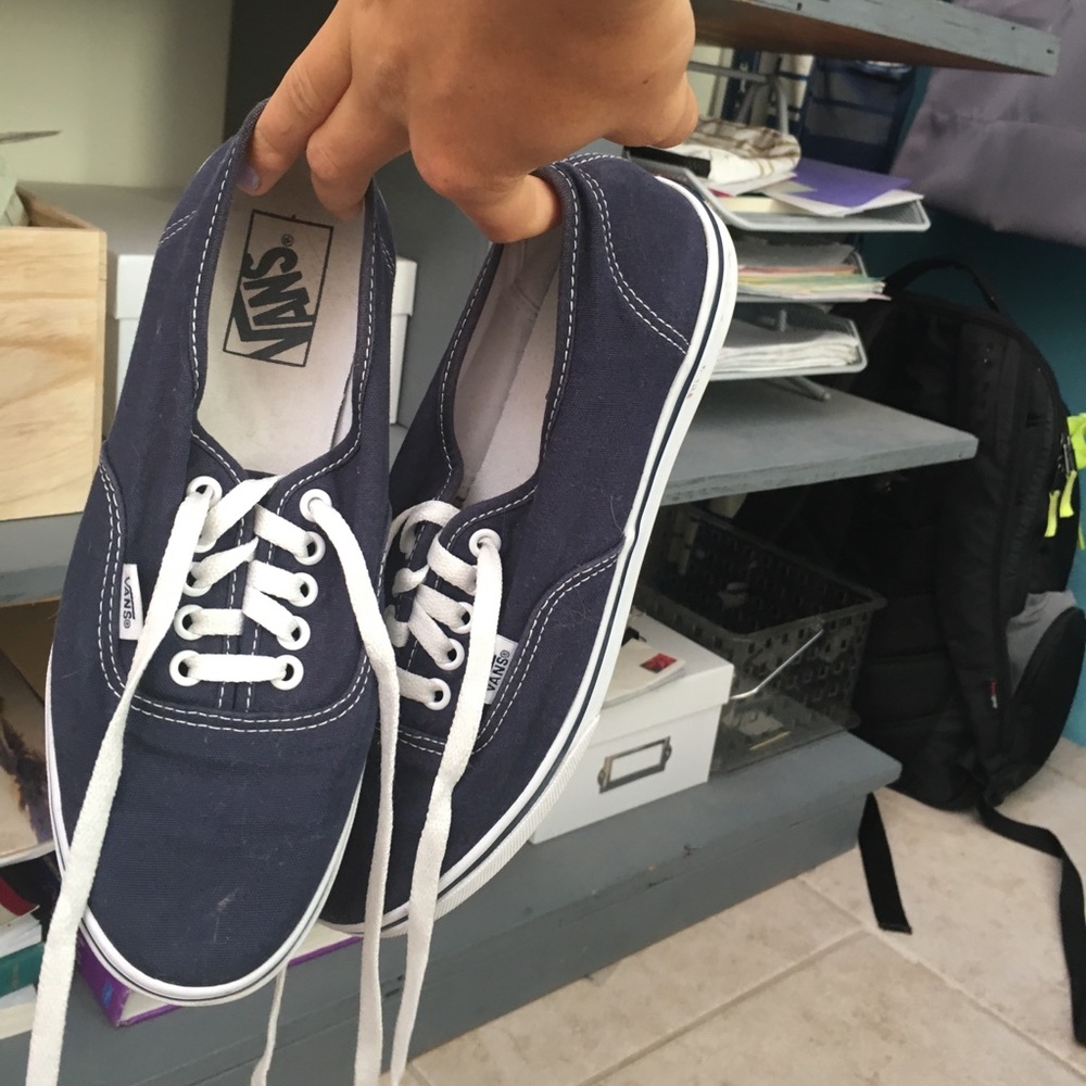 blue lace up vans !